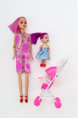 Лялька з донькою 